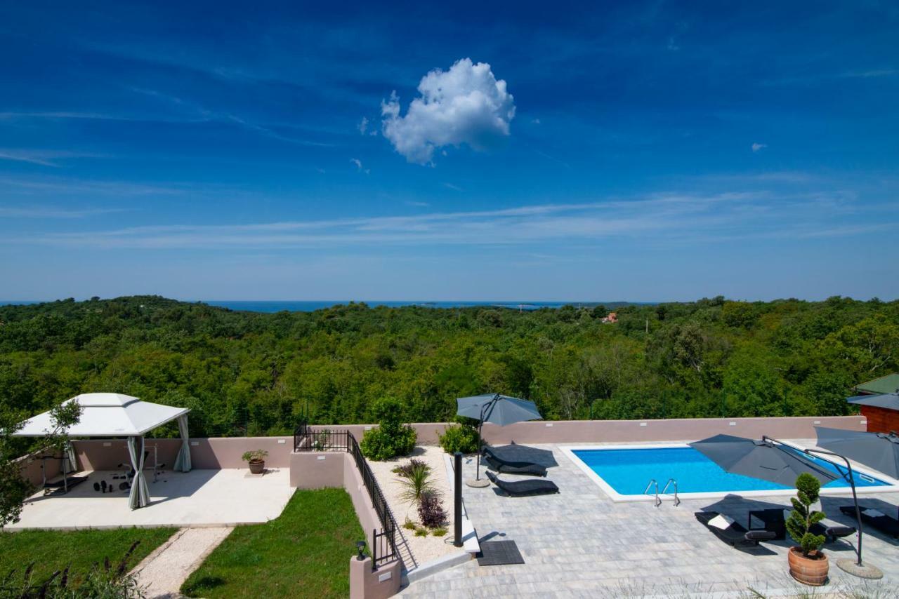 Meerblick Ferienhaus Julian Nahe Rovinj Exterior foto