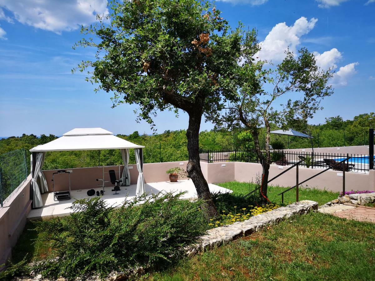 Meerblick Ferienhaus Julian Nahe Rovinj Exterior foto