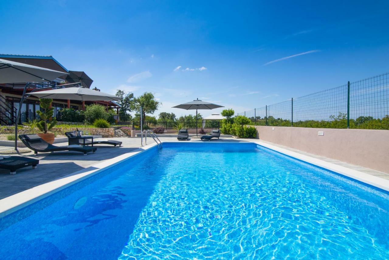 Meerblick Ferienhaus Julian Nahe Rovinj Exterior foto